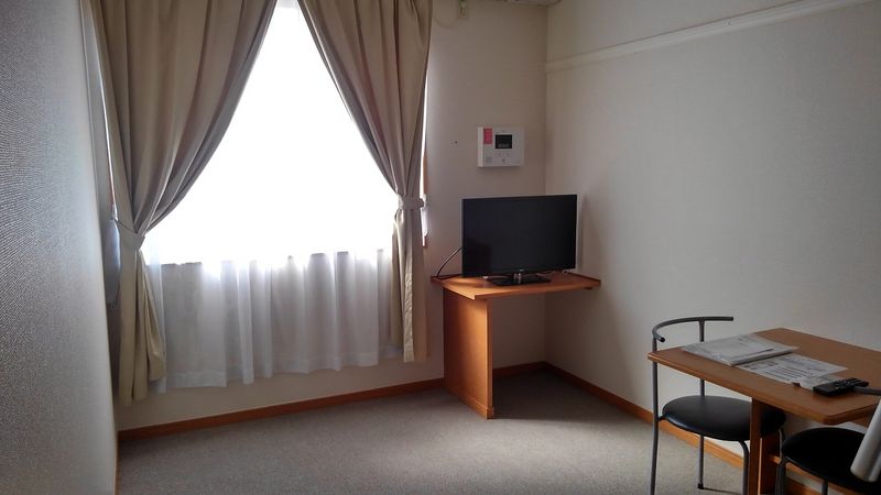 レオパレスフラッド・ゲイト 居間