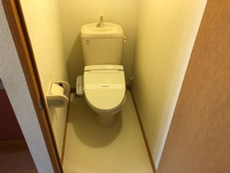 レオパレス日世利 トイレ
