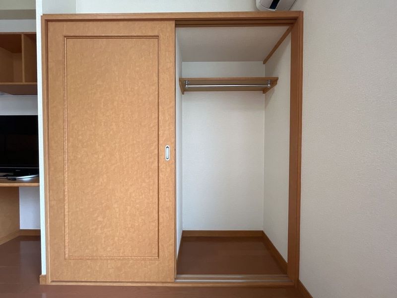 レオパレス中屋敷Ａ 収納