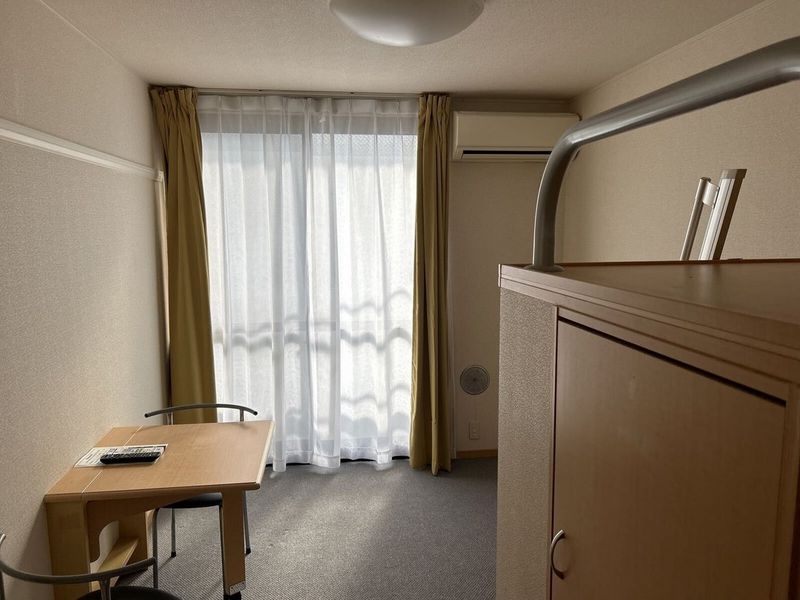 レオパレスクレードル 居間