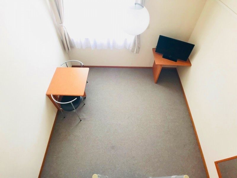 レオパレスシャイン 居間