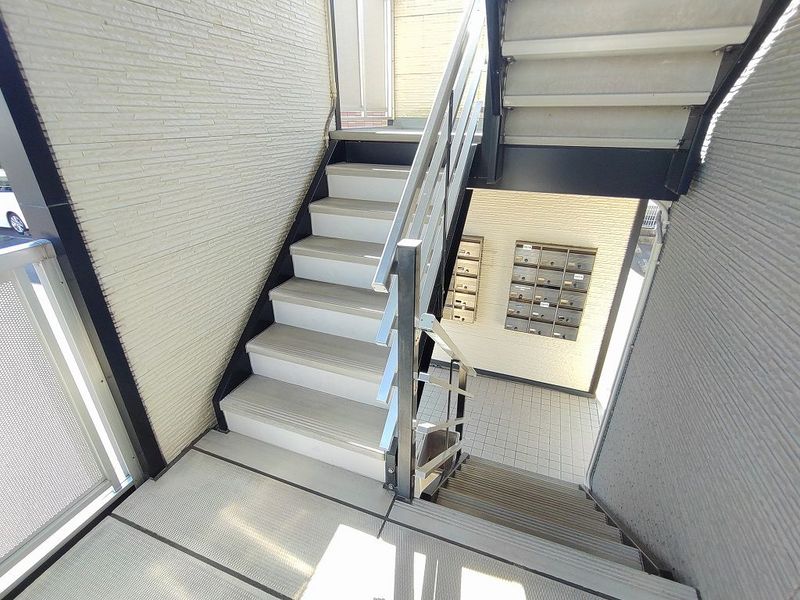 レオパレスラビホワ２３ 共用部分