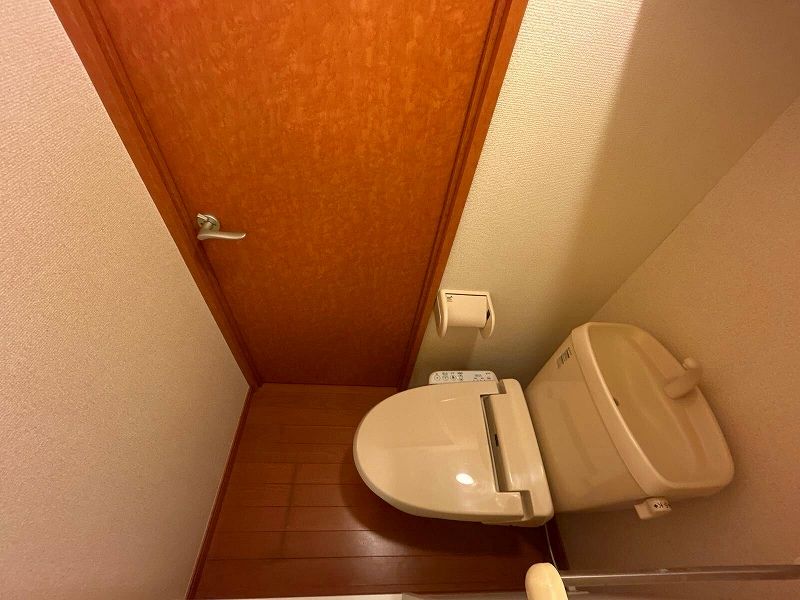 レオパレスフラワーガーデン町屋 トイレ