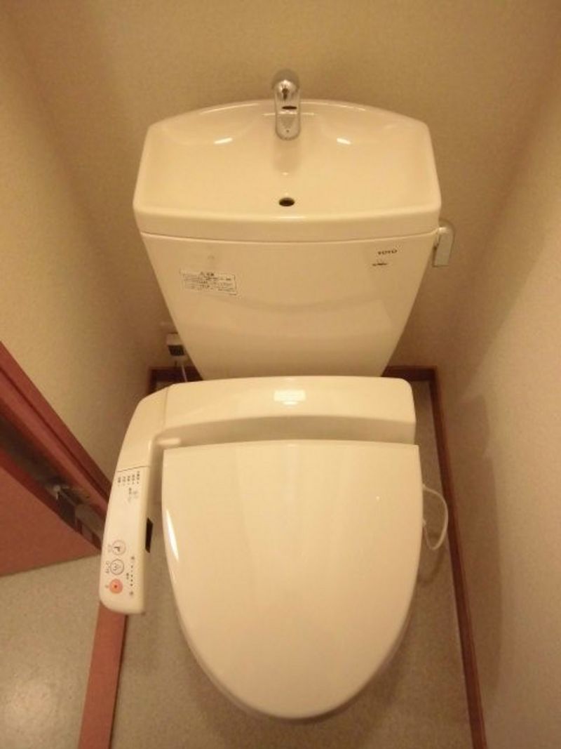 レオパレスはくわ トイレ