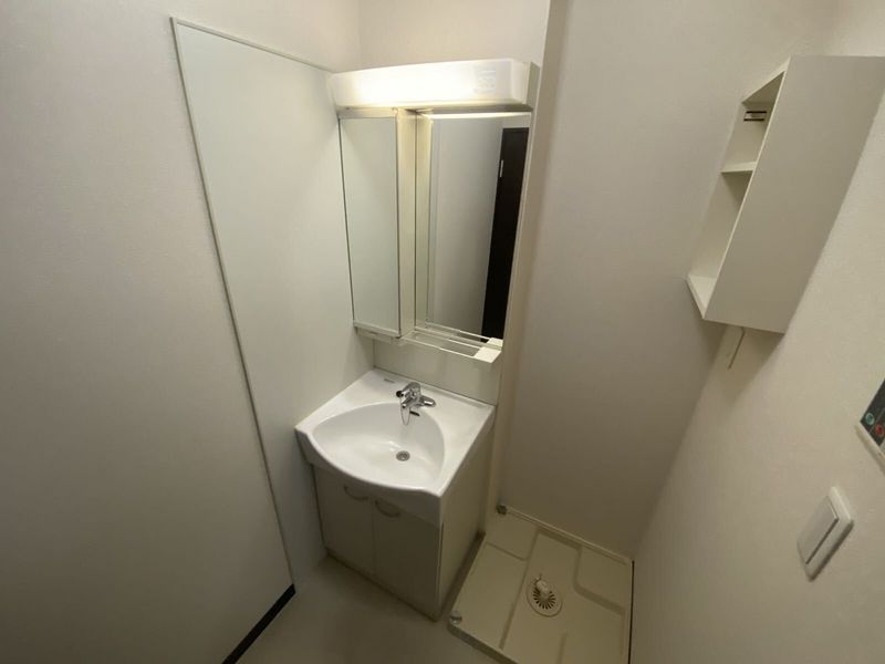 LEONEXT Leone 洗手台