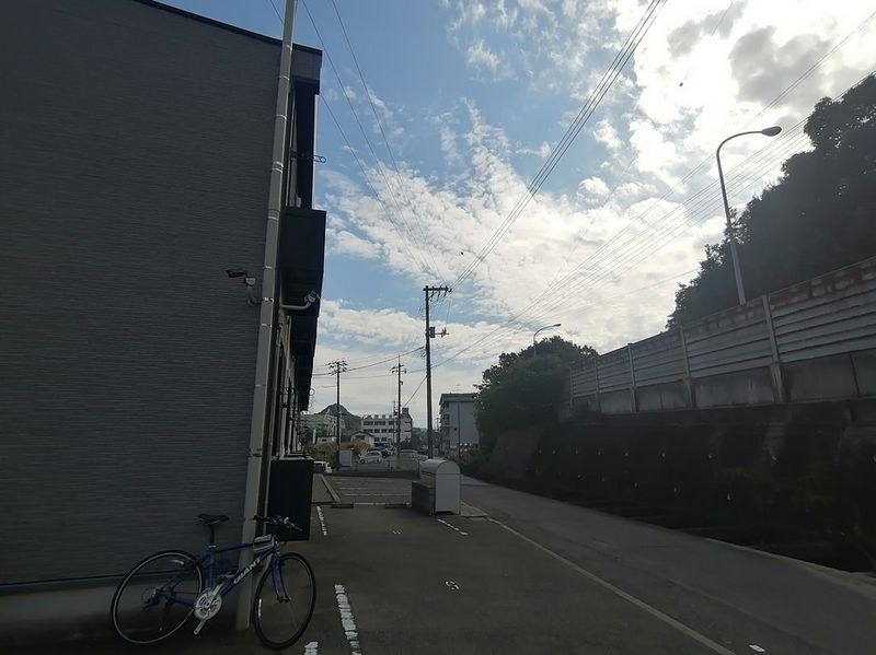レオパレス尾道西 駐車場