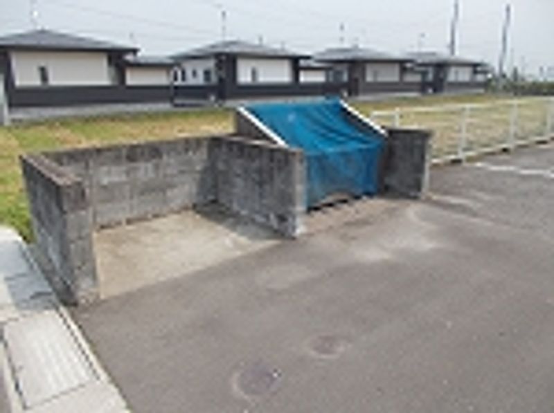 レオパレスピアーチェ加美 共用部分