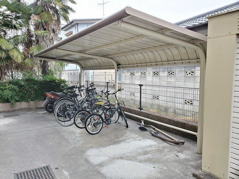 レオパレスルミエール 共用部分