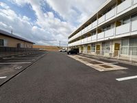 レオパレス古志大橋北サイド 駐車場