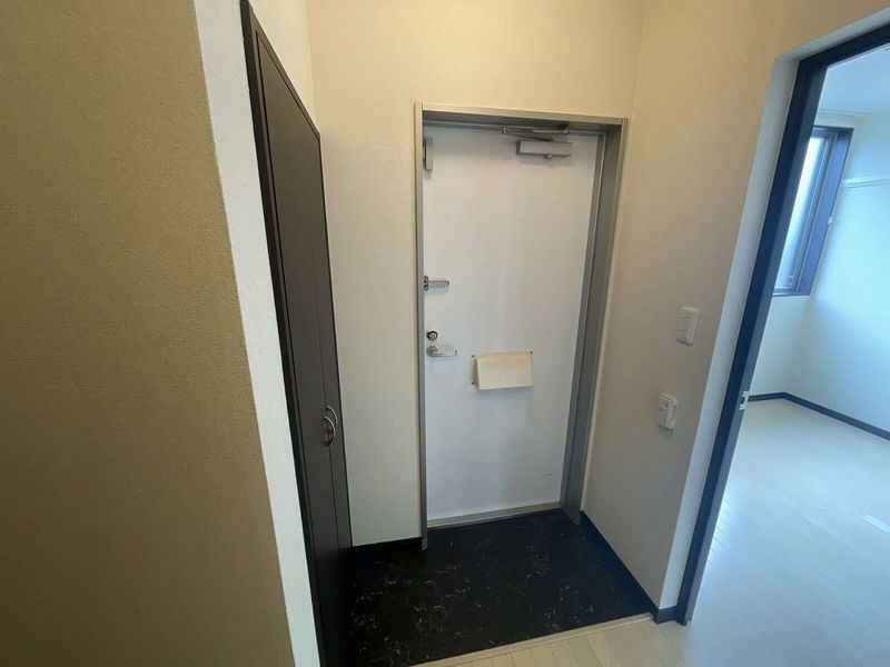 レオネクスト行田 玄関