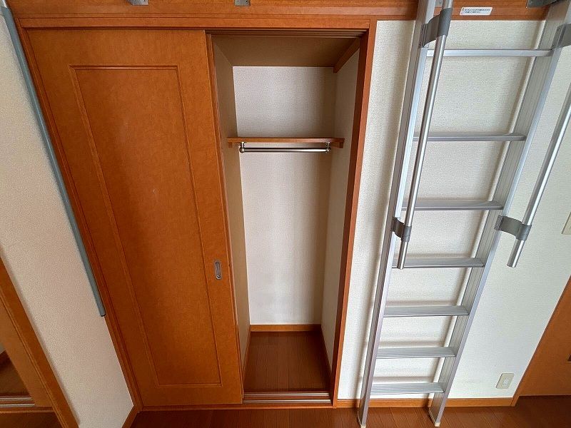 レオパレスル・レーヴ 収納