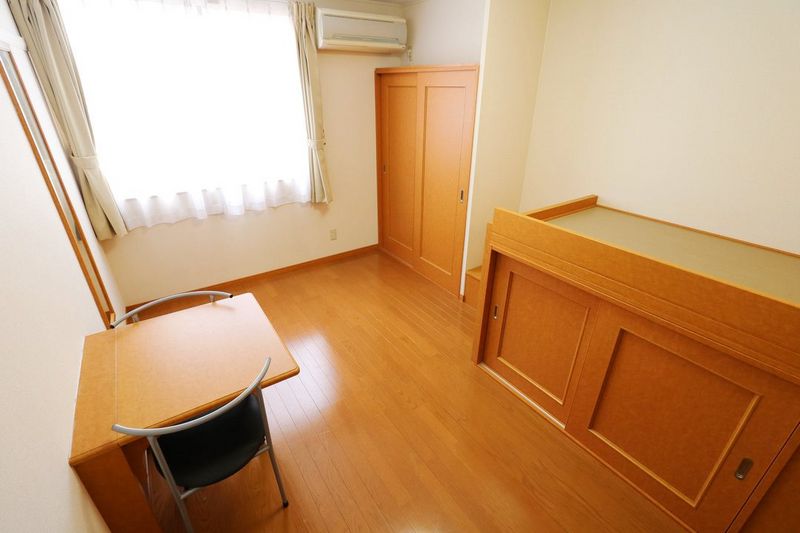 レオパレスＭＫ 居間