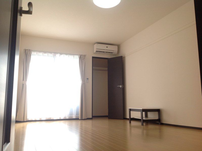クレイノロイヤル三木 居間