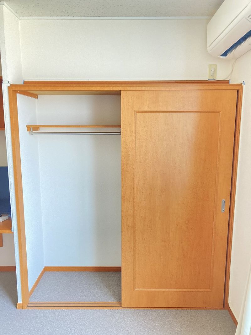 レオパレスルミエール 収納