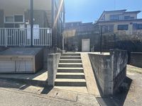 レオパレスフォレスタ エントランス