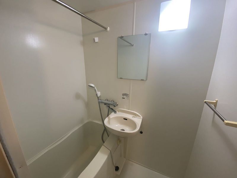 レオパレスかすもり 洗面台