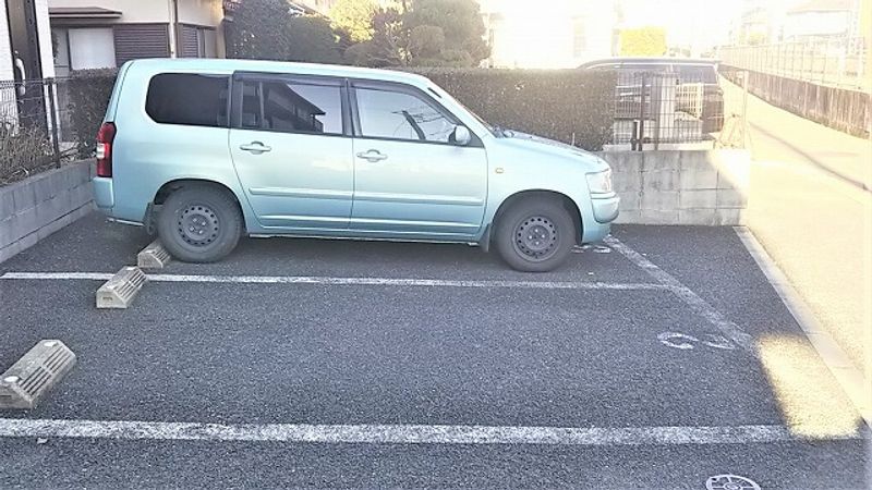レオパレス晃栄 駐車場