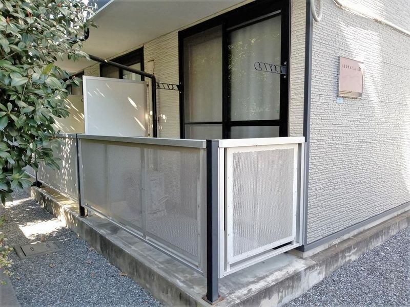 レオパレスＪＨＫ戸田 バルコニー