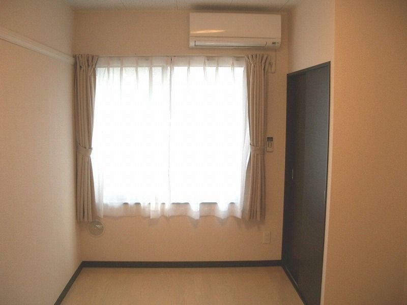 レオネクストアメニティー清水 居間