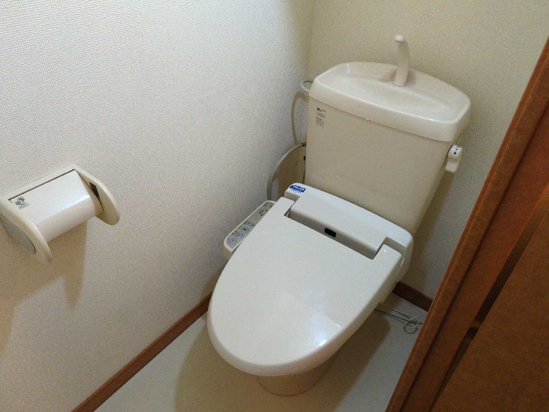 レオパレスイーグル トイレ