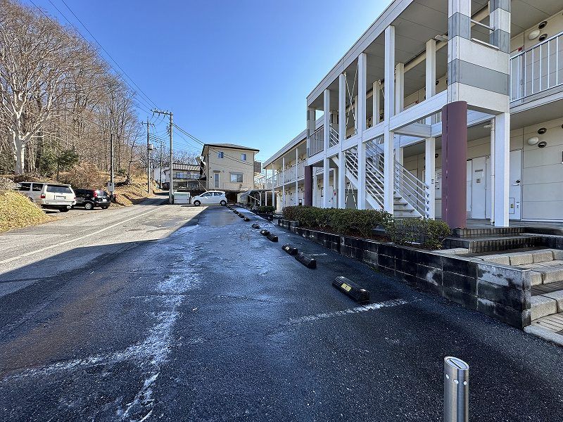レオパレスＮｏａｈ 駐車場