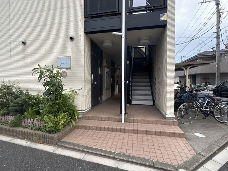 レオネクスト呉松Ⅰ エントランス