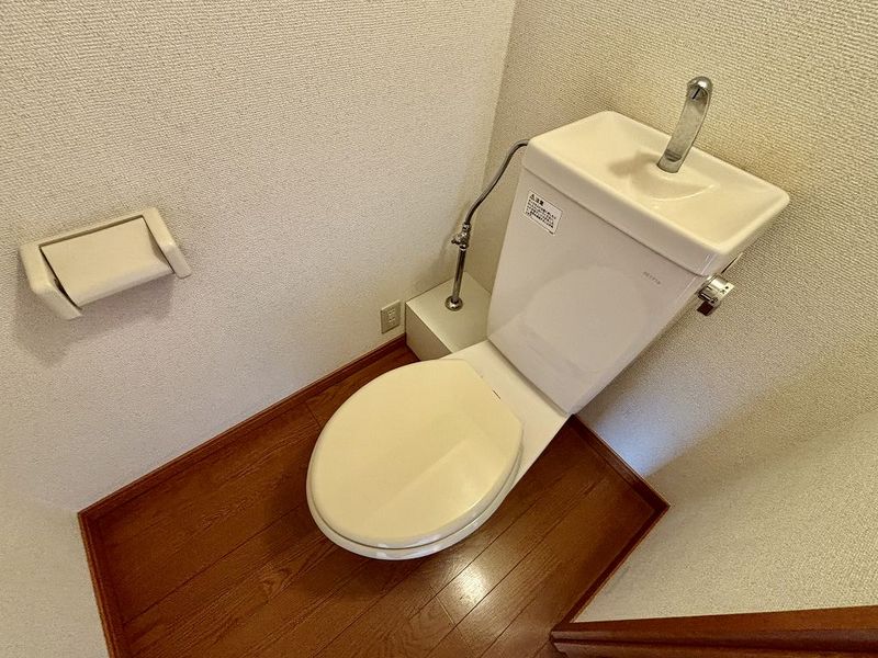 レオパレスフロンティア トイレ