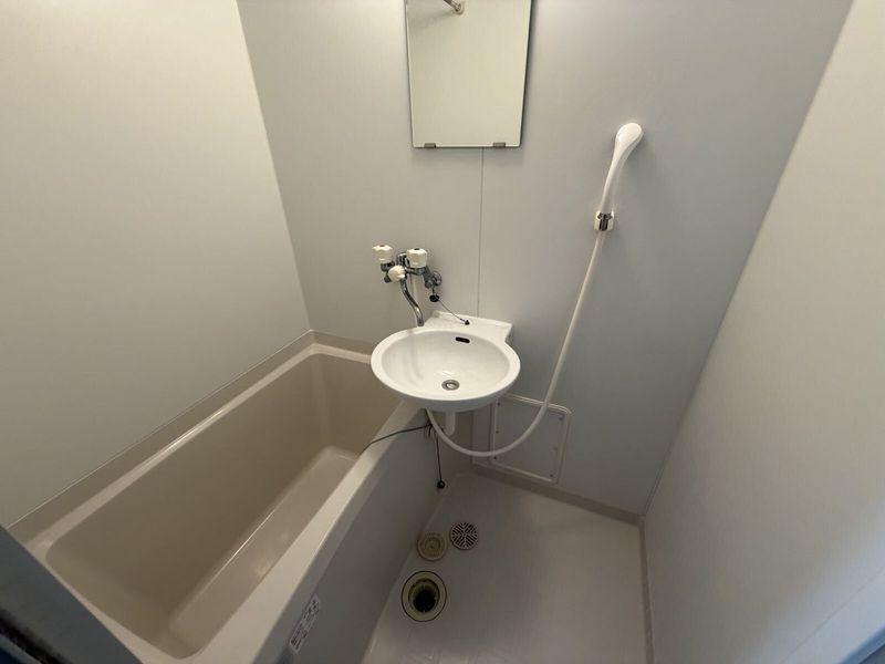 レオパレス天王 風呂