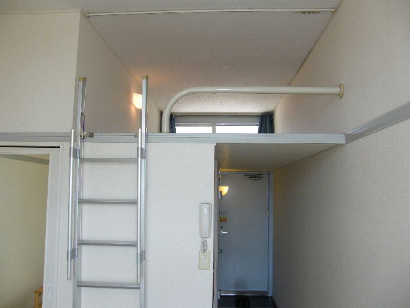 レオパレスエスポワール 居間