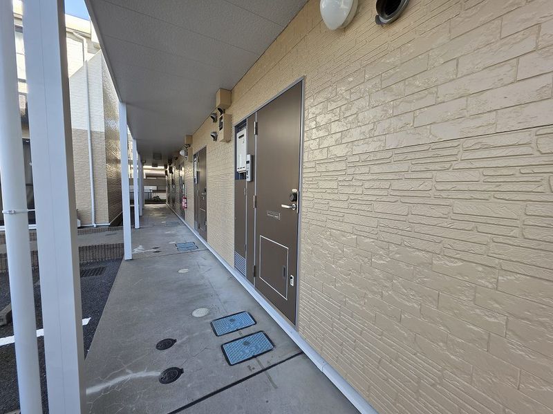 レオパレス殿山 エントランス