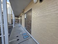 レオパレス殿山 エントランス