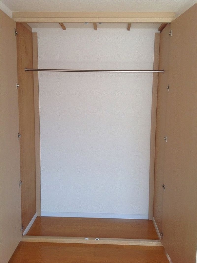 レオパレスエクレール 収納