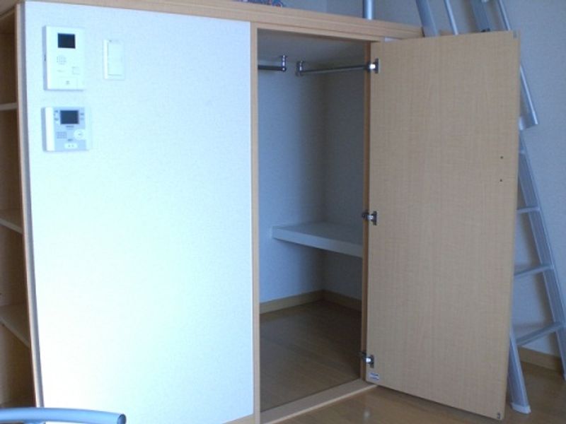 レオネクストやまと 収納