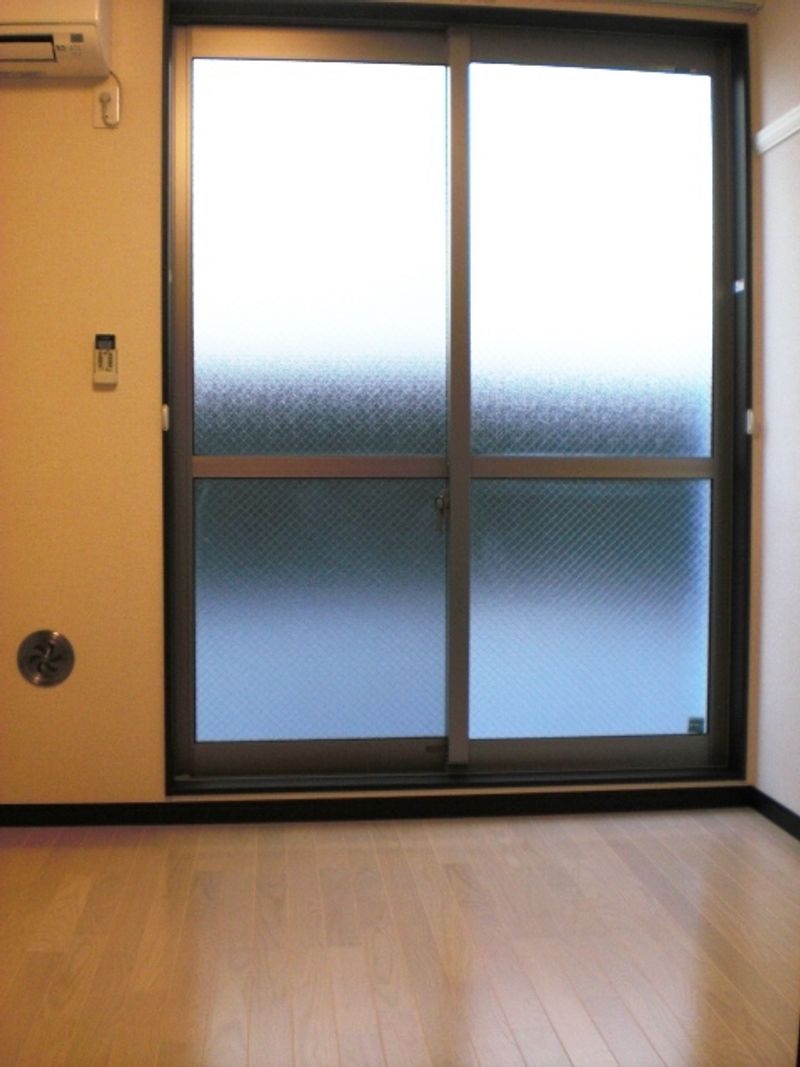 レオネクスト桑の葉 居間