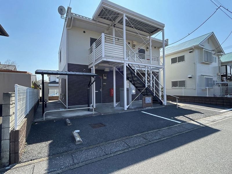 レオネクストマグノリア 駐車場