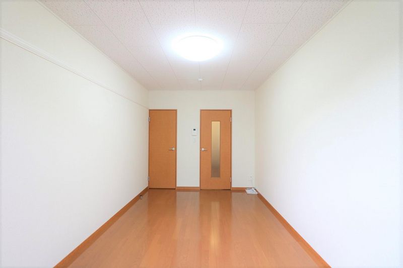 レオパレスフォレスト矢口 居間