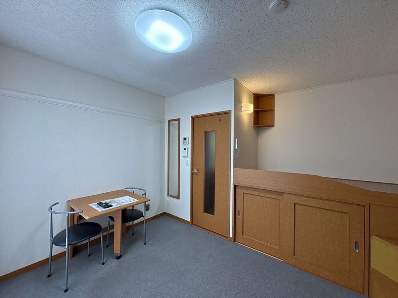 レオパレスだるま 居間