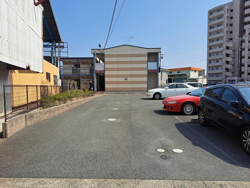 レオパレスＥＴＥＲＮＡＬ 駐車場