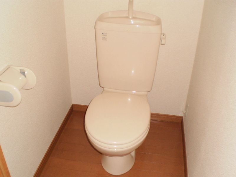 レオパレス中屋敷ソレイユ トイレ