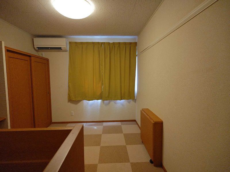 レオパレス馬木 居間