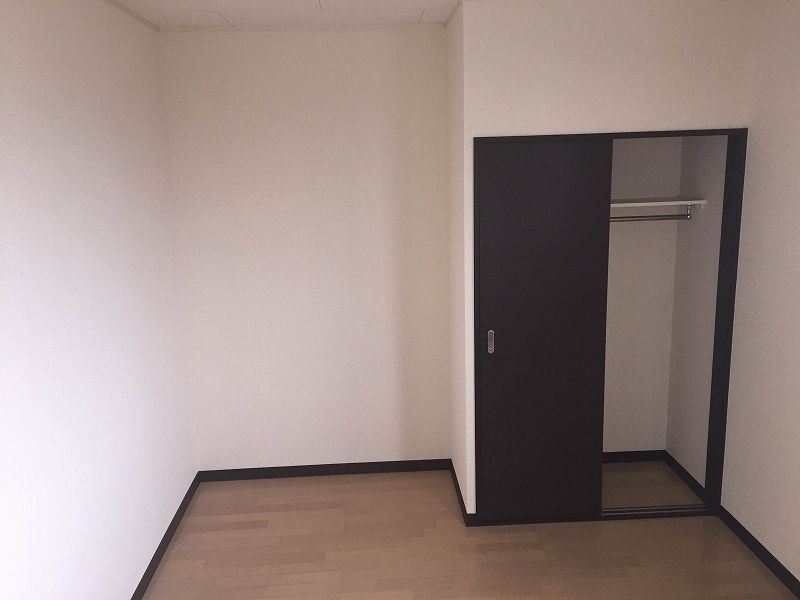 レオネクストワンニュー 収納