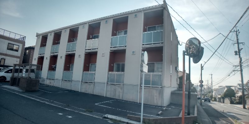 レオネクスト萩ヶ丘 外観