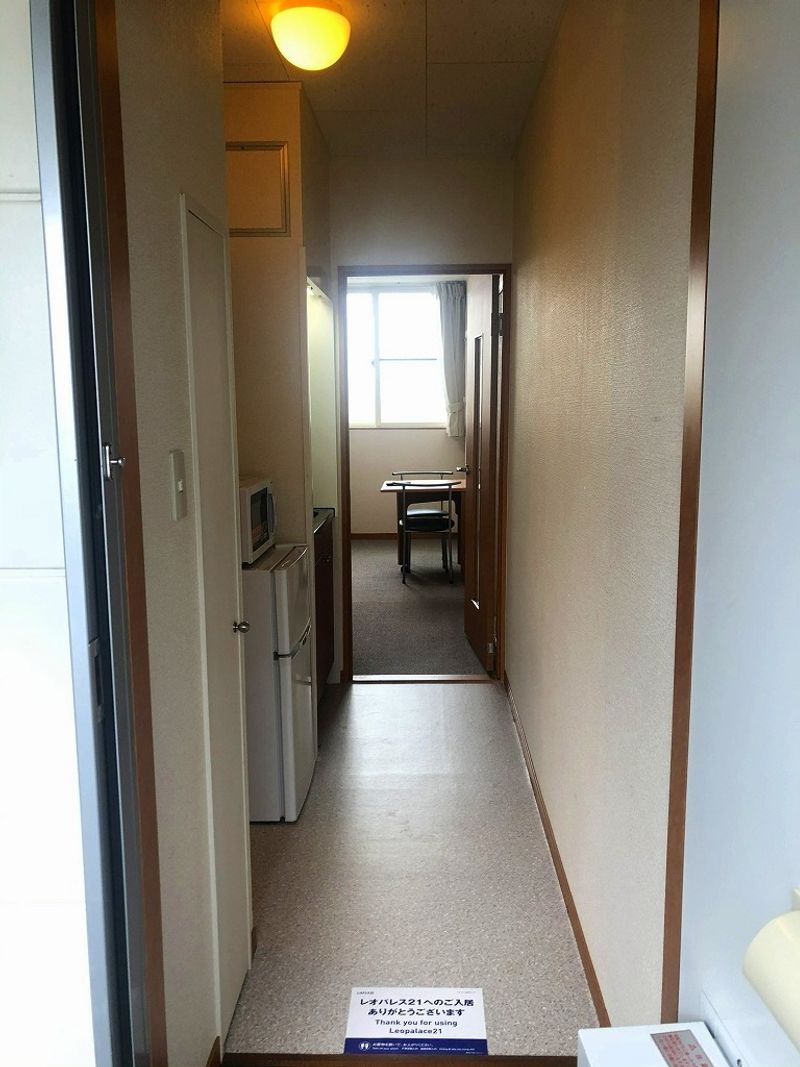 レオパレスグランシャリオ　Ｋ 玄関