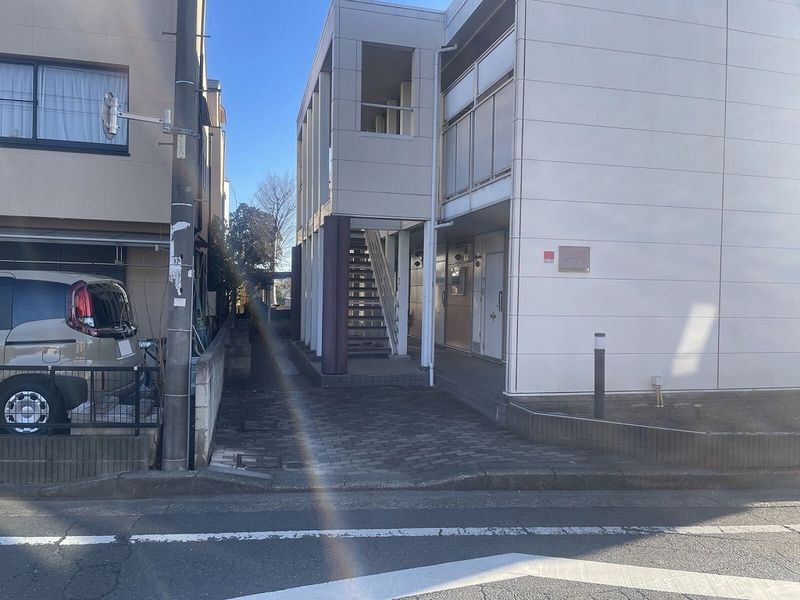 レオパレスボヌール エントランス