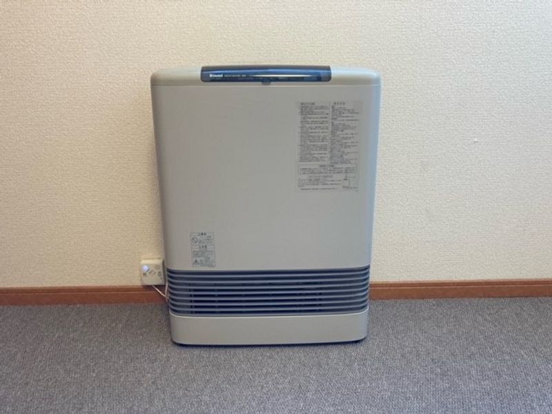 レオパレスローズ７６ 収納