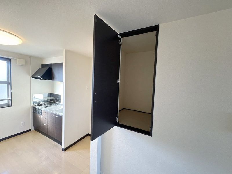 レオネクストラパン美園Ｂ 収納