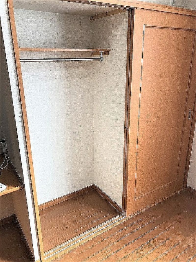 レオパレス室堂 収納