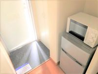 レオパレスブロッサム 玄関