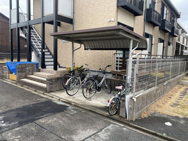 レオパレスどるちぇ志賀本通 共用部分