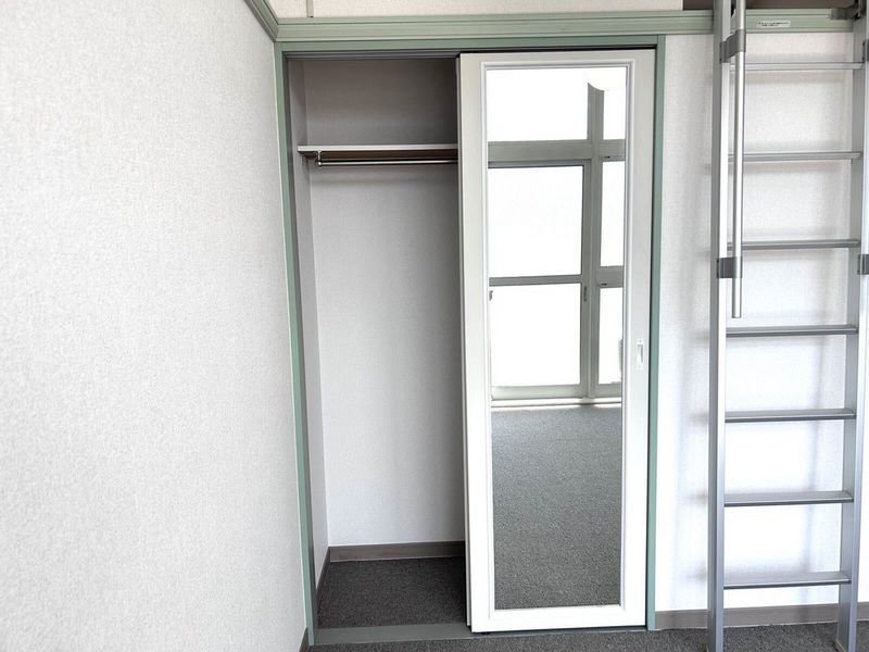 レオパレス栗林 収納